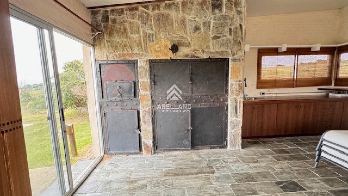 Campo Ref.3611 - Chacra de 6 has con 664 m2 - cerca de Piriapolis
