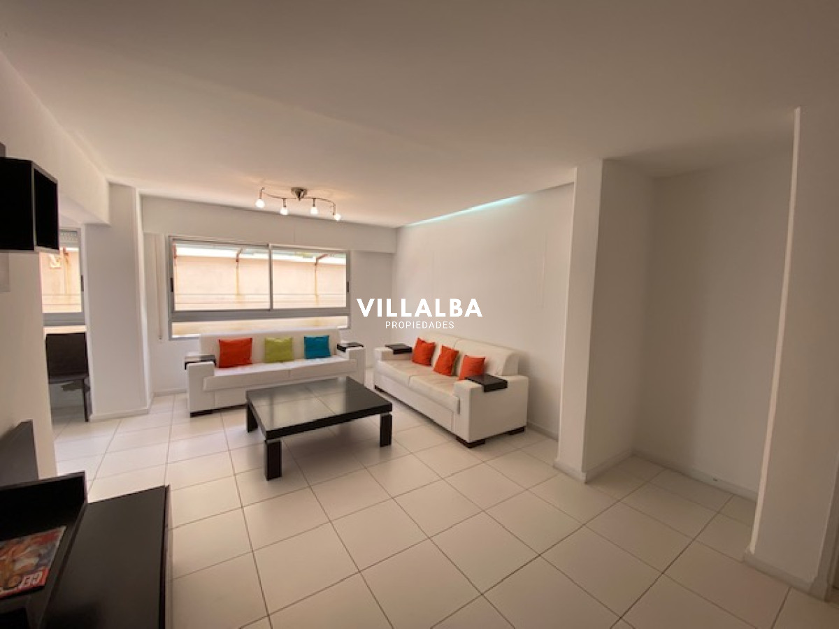 Apartamento ID.1823 - Apartamento en plena península de 3 dormitorios 3 baños mas toilette. Consulte !!!!