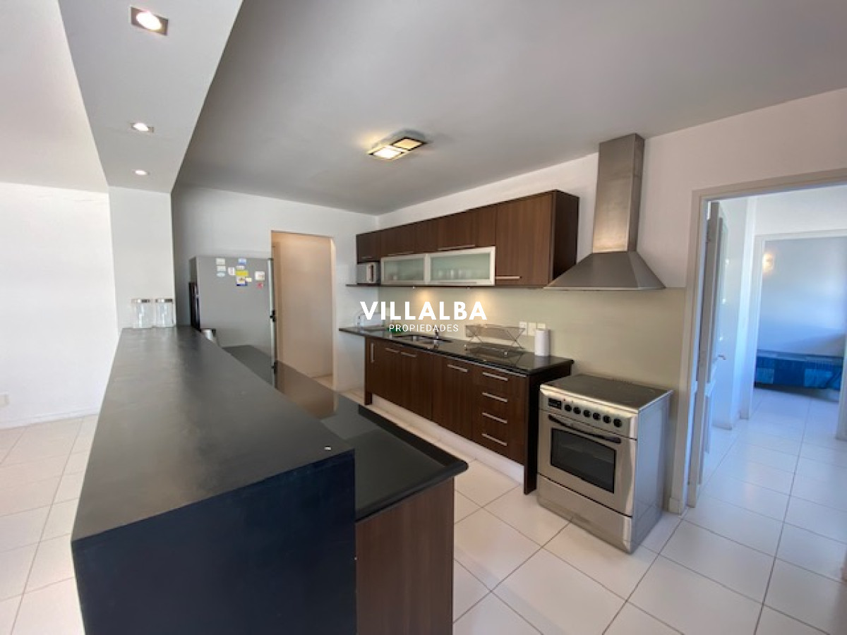 Apartamento ID.1823 - Apartamento en plena península de 3 dormitorios 3 baños mas toilette. Consulte !!!!