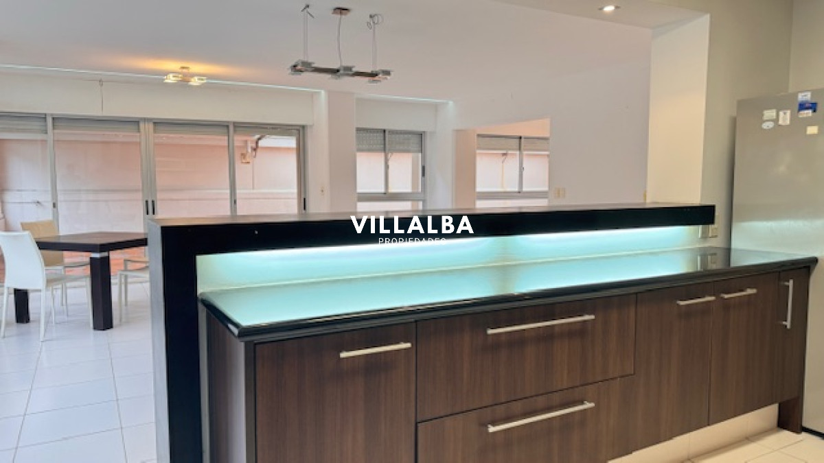 Apartamento ID.1823 - Apartamento en plena península de 3 dormitorios 3 baños mas toilette. Consulte !!!!