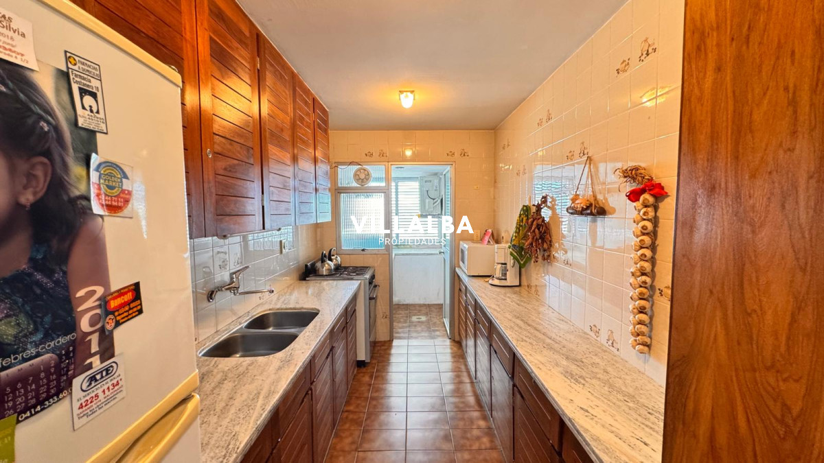 Apartamento ID.4235 - Apto en Torre Gattas -3 dor, 3 Baños, Balcón con vista a la playa mansa y brava. 