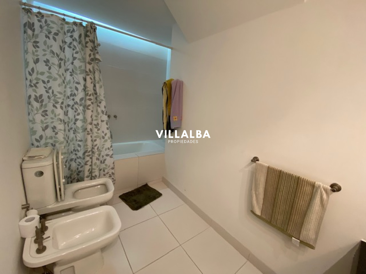 Apartamento ID.1823 - Apartamento en plena península de 3 dormitorios 3 baños mas toilette. Consulte !!!!
