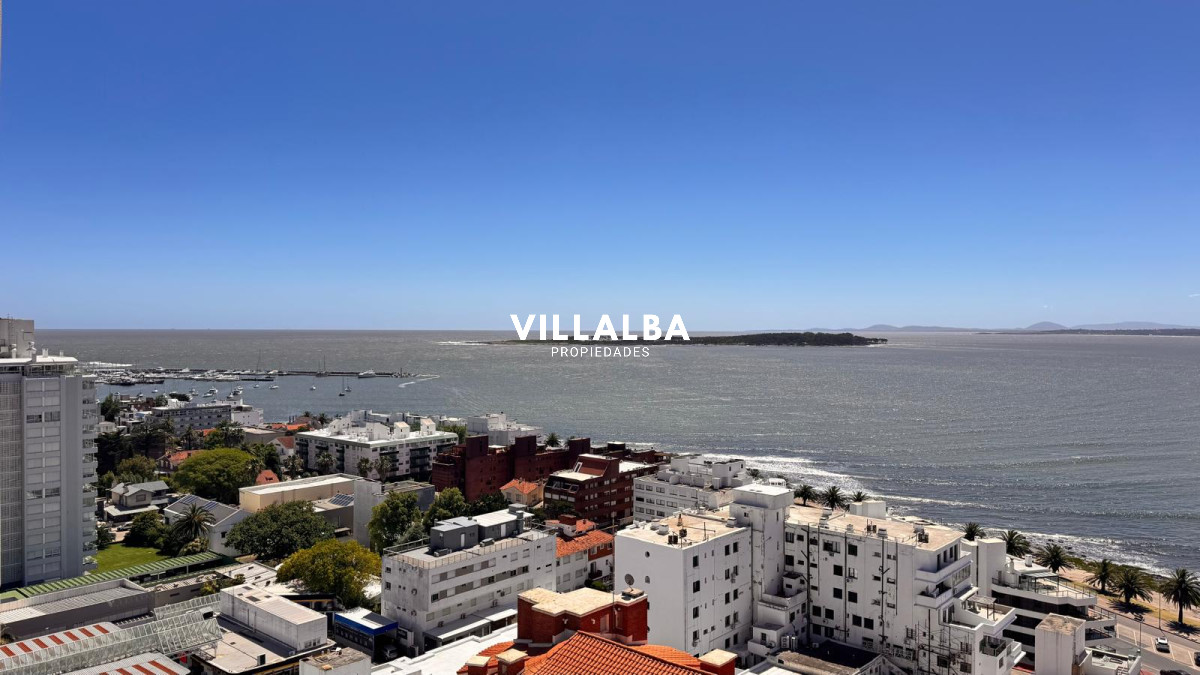 Apartamento ID.4235 - Apto en Torre Gattas -3 dor, 3 Baños, Balcón con vista a la playa mansa y brava. 