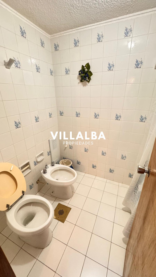 Apartamento ID.4235 - Apto en Torre Gattas -3 dor, 3 Baños, Balcón con vista a la playa mansa y brava. 