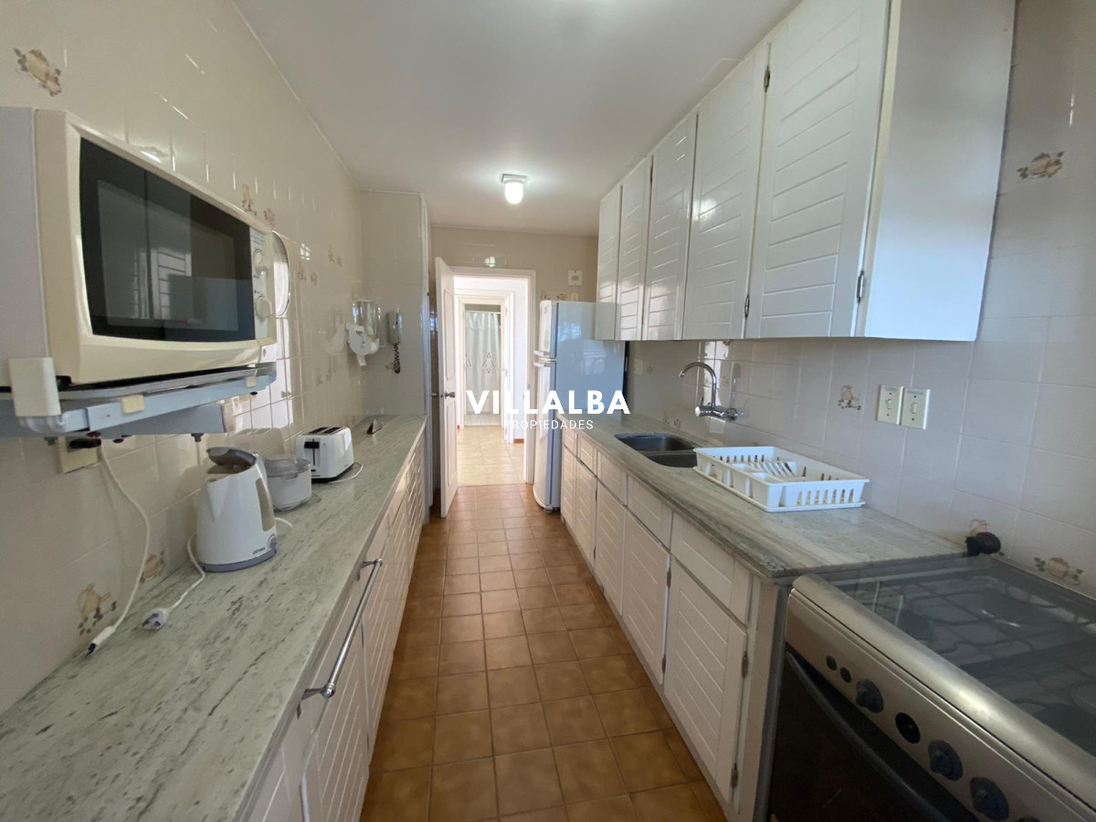 Apartamento ID.1822 - Apto en Peninsula de 3 dor, 3 baños cocina con lavadero vistas espectaculares!