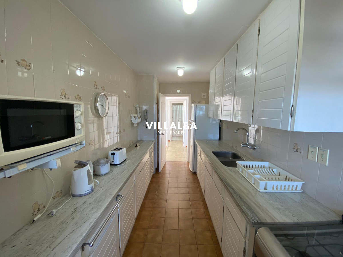 Apartamento ID.1822 - Apto en Peninsula de 3 dor, 3 baños cocina con lavadero vistas espectaculares!