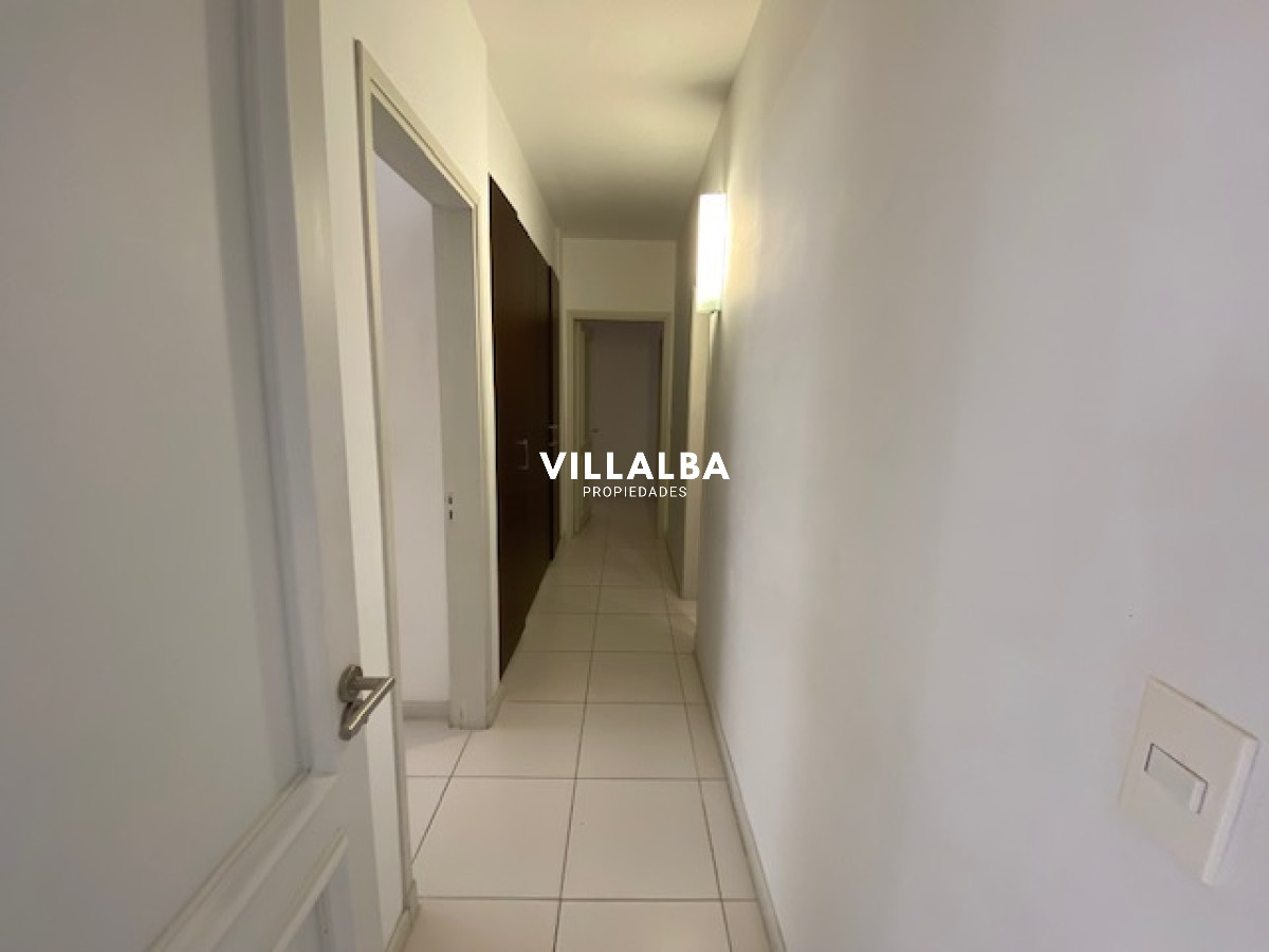 Apartamento ID.1823 - Apartamento en plena península de 3 dormitorios 3 baños mas toilette. Consulte !!!!
