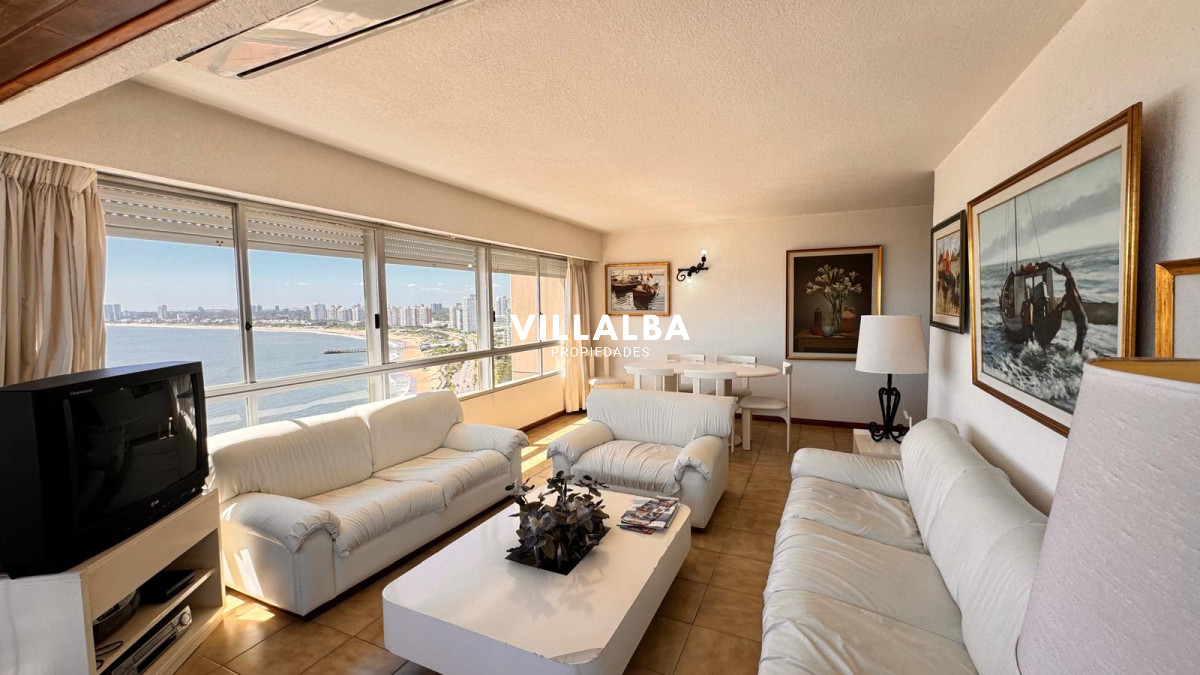 Apartamento ID.4235 - Apto en Torre Gattas -3 dor, 3 Baños, Balcón con vista a la playa mansa y brava. 