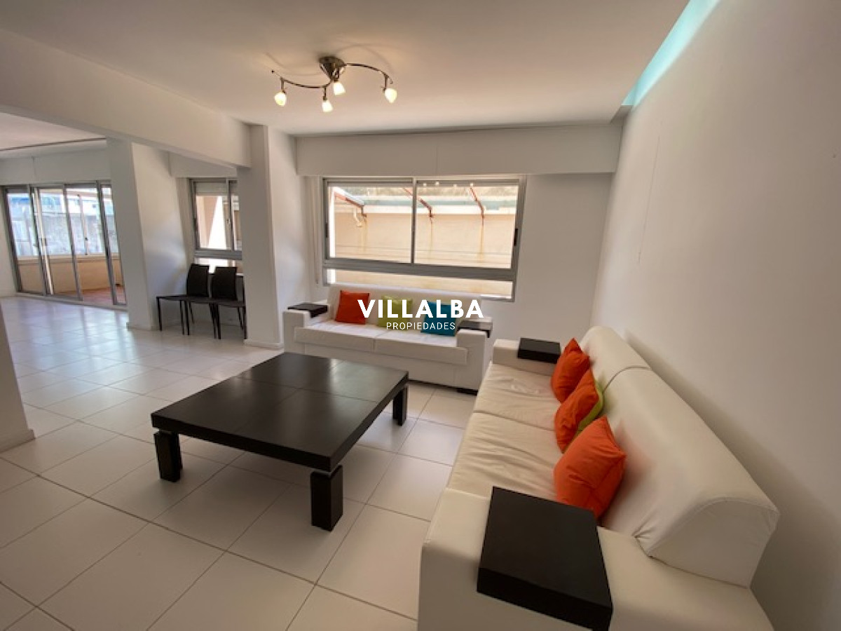 Apartamento ID.1823 - Apartamento en plena península de 3 dormitorios 3 baños mas toilette. Consulte !!!!