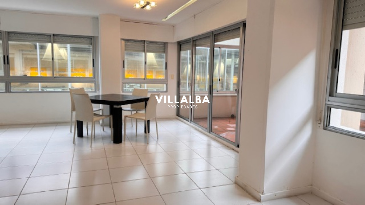 Apartamento ID.1823 - Apartamento en plena península de 3 dormitorios 3 baños mas toilette. Consulte !!!!