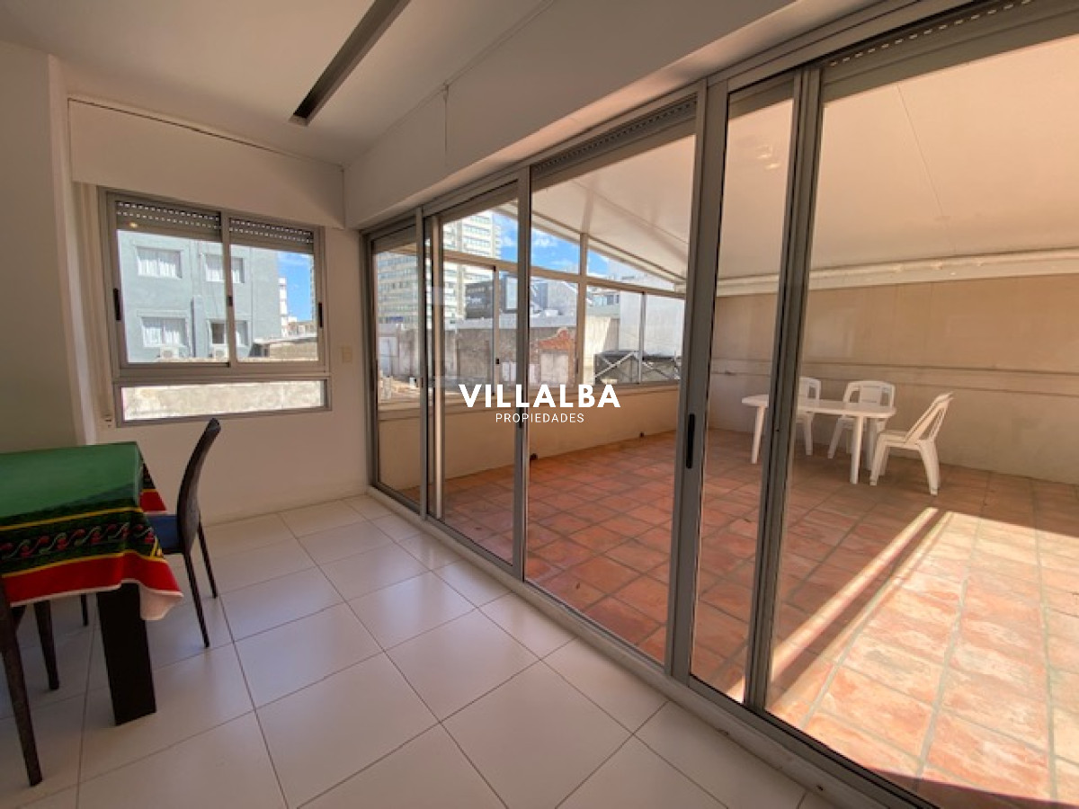 Apartamento ID.1823 - Apartamento en plena península de 3 dormitorios 3 baños mas toilette. Consulte !!!!