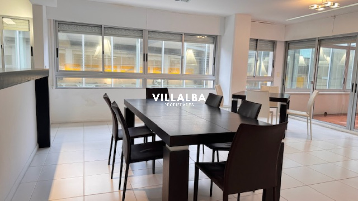 Apartamento ID.1823 - Apartamento en plena península de 3 dormitorios 3 baños mas toilette. Consulte !!!!