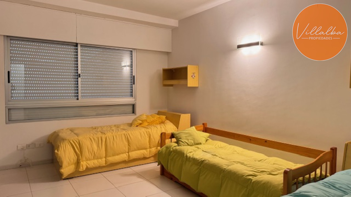 Apartamento ID.1823 - Apartamento en plena península de 3 dormitorios 3 baños mas toilette. Consulte !!!!
