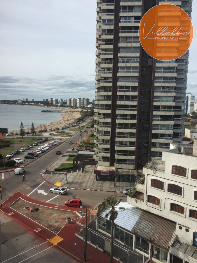 Apartamento ID.2893 - Espectacular unidad reciclada a nuevo! a metros de todo en península