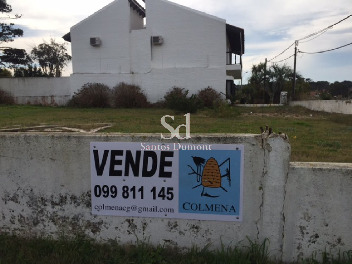 Terreno ID.24025 - Terreno con una ubicacion Espectacular frente a la plaza donde esta el Chorro y frente al complejo de Terrazas. 