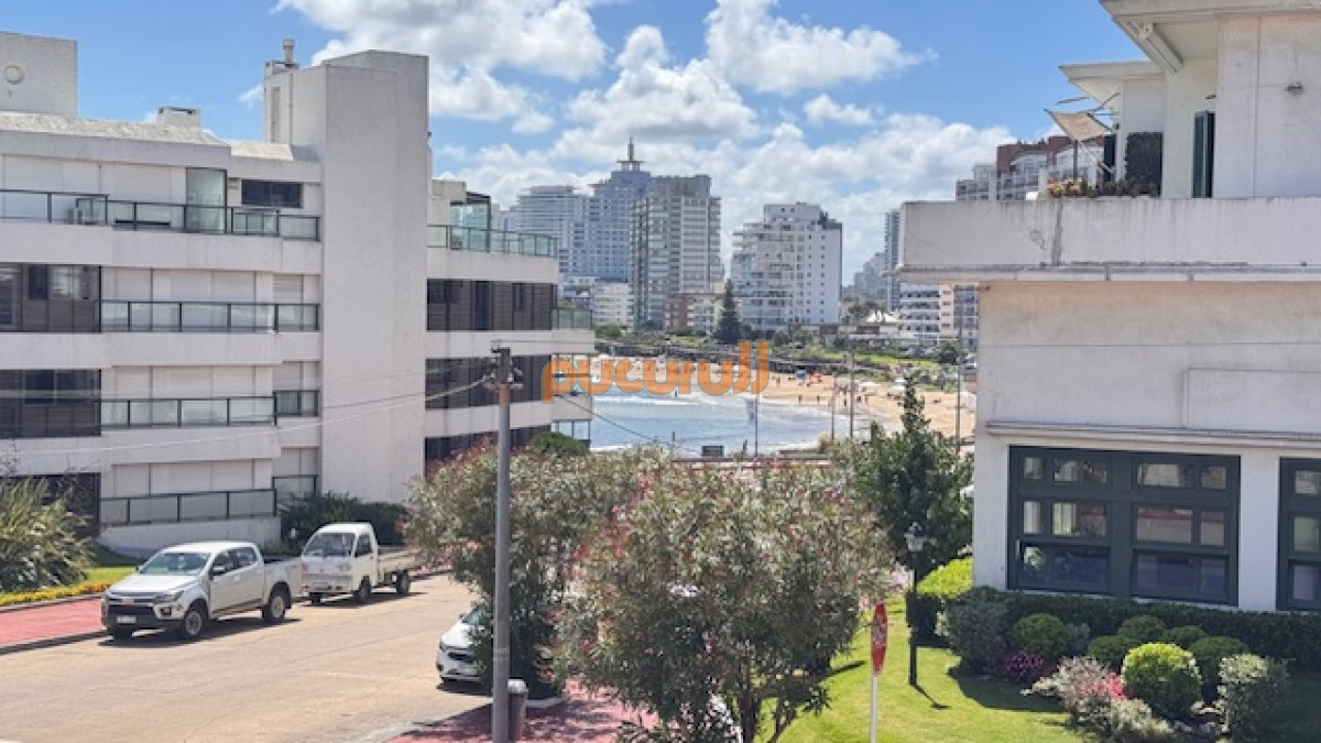 Casa ID.2109 - Casa a pasos de la rambla mansa - Apta para Hostel y gastronomía.