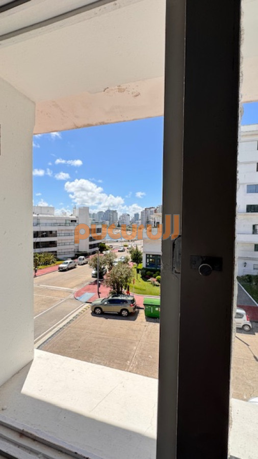 Casa ID.2109 - Casa a pasos de la rambla mansa - Apta para Hostel y gastronomía.