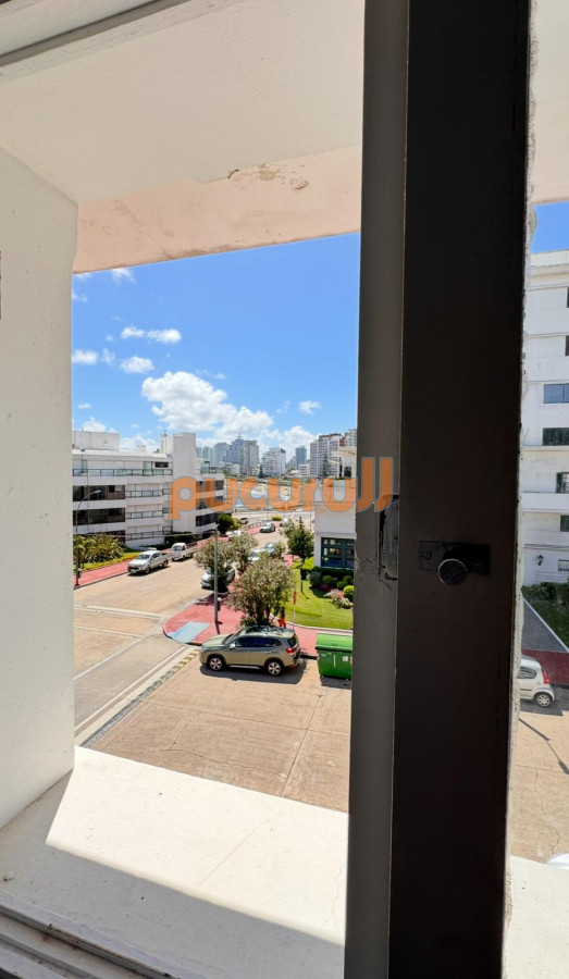 Casa ID.2109 - Casa a pasos de la rambla mansa - Apta para Hostel y gastronomía.