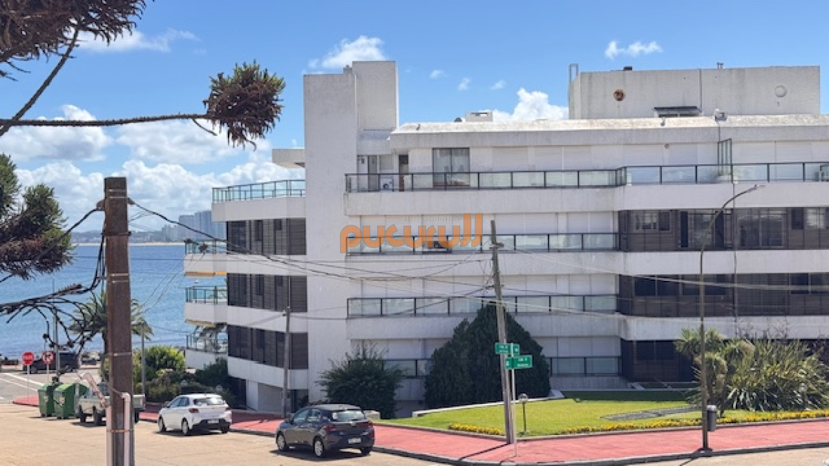 Casa ID.2109 - Casa a pasos de la rambla mansa - Apta para Hostel y gastronomía.