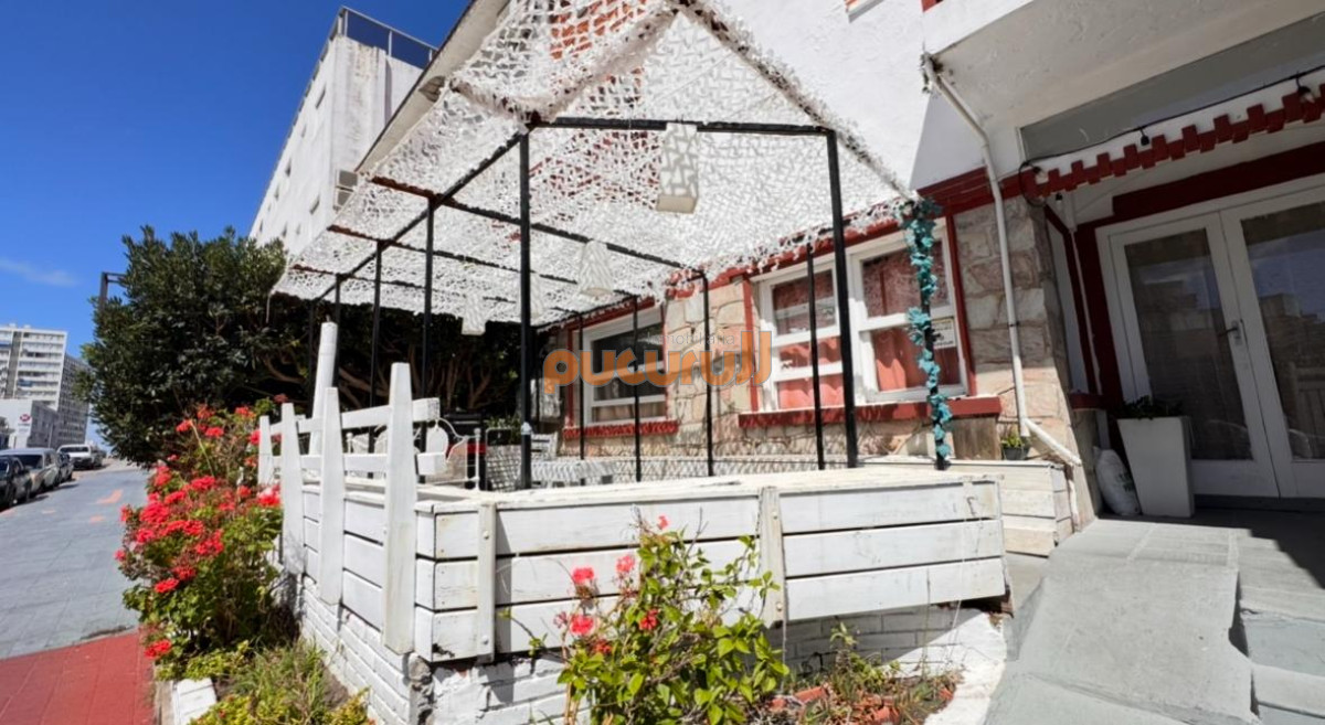 Casa ID.2109 - Casa a pasos de la rambla mansa - Apta para Hostel y gastronomía.