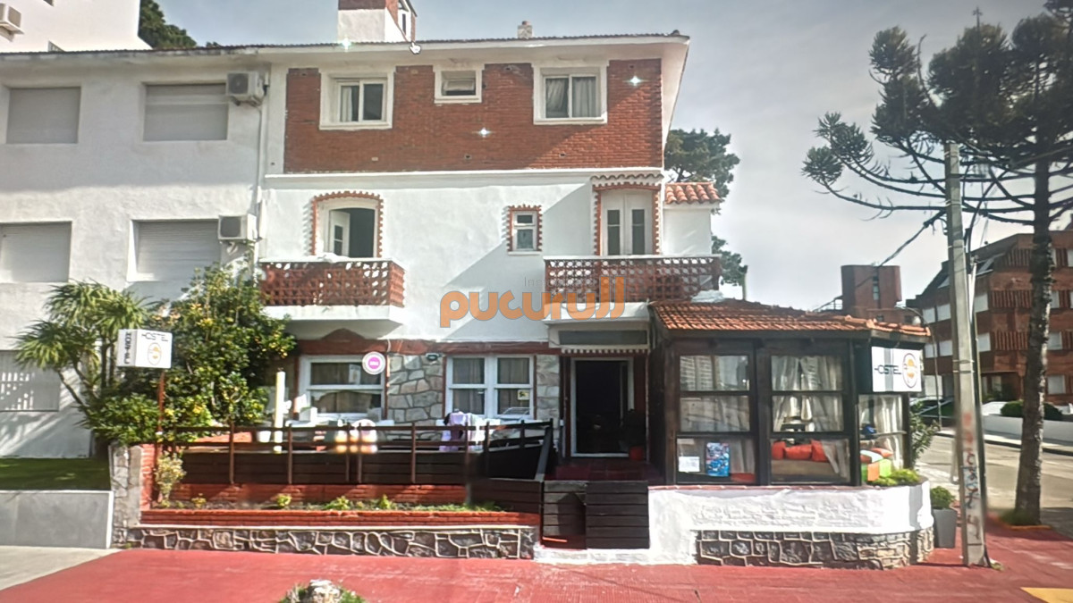 Casa ID.2109 - Casa a pasos de la rambla mansa - Apta para Hostel y gastronomía.