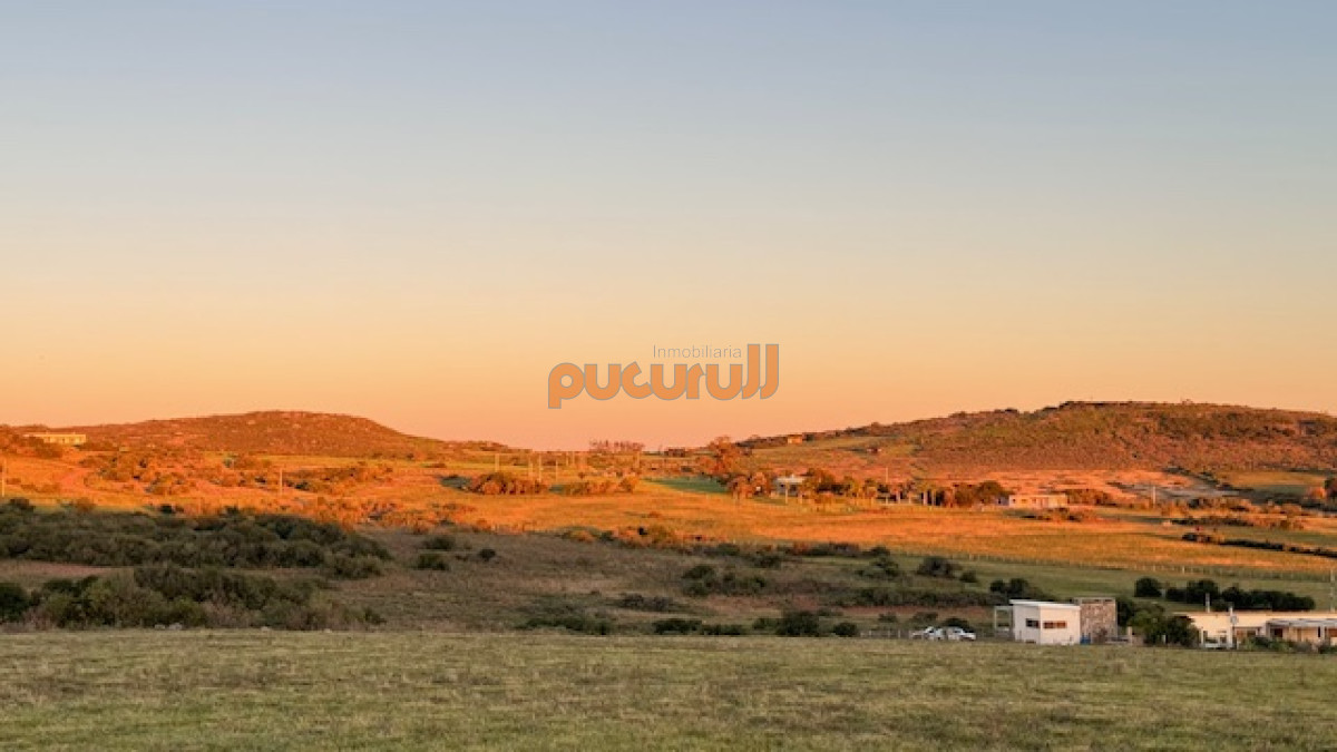 Campo Ref.1742 - Chacra de 6 has con 664 m2 - cerca de Piriapolis y del parque de fauna natural