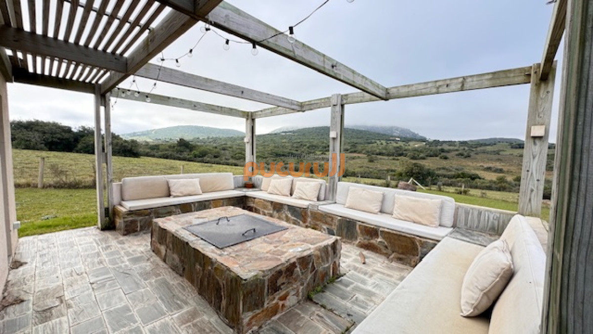 Campo Ref.1742 - Chacra de 6 has con 664 m2 - cerca de Piriapolis y del parque de fauna natural