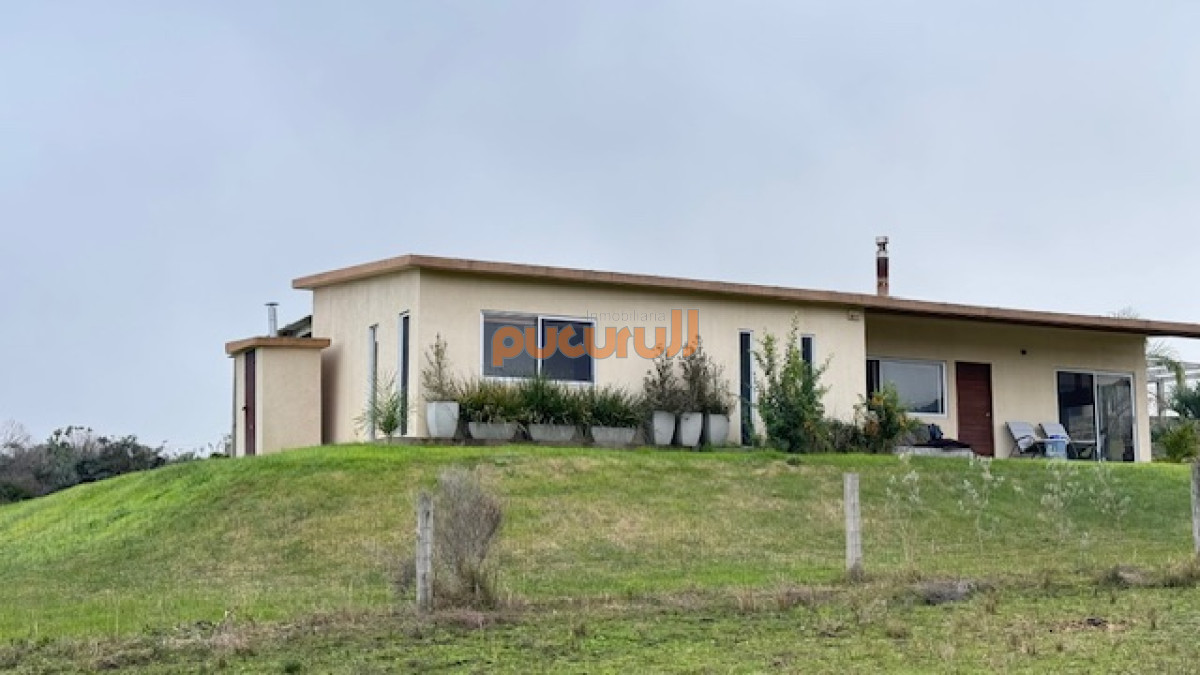 Campo Ref.1742 - Chacra de 6 has con 664 m2 - cerca de Piriapolis y del parque de fauna natural