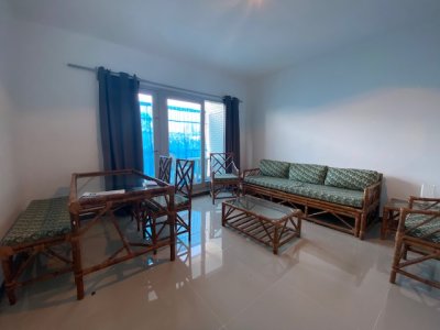 Apartamento en Av. Roosevelt  a 1 cuadra de la terminal de Maldonado. 4902