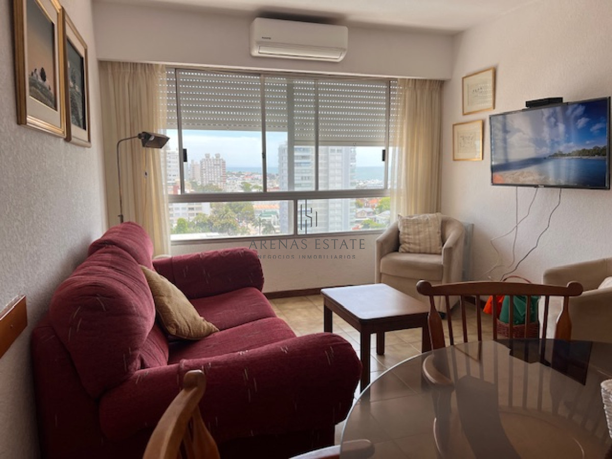 Apartamento ID.1603 - Apartamento en Peninsula a 1 cuadra playa mansa y a 2 playa brava.