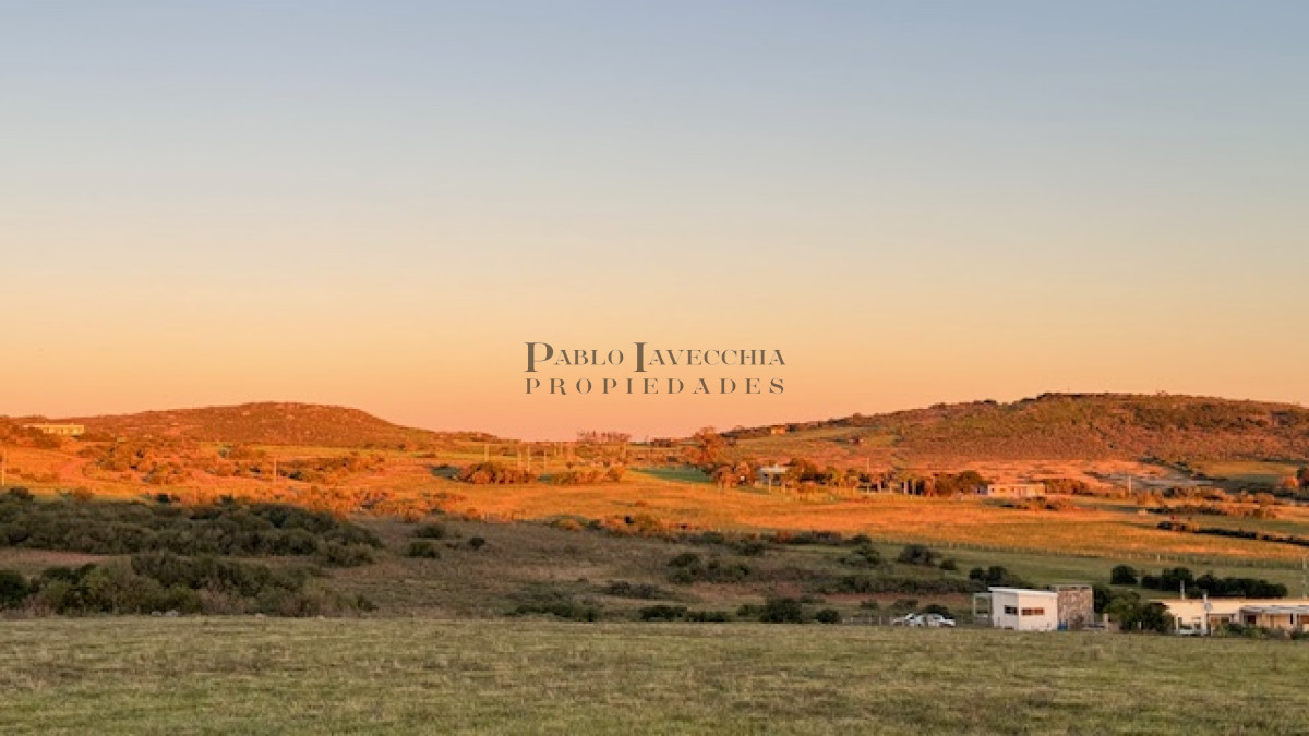 Campo Ref.373 - Hermosa Chacra de 6 has con 664 m2 - cerca de Piriapolis y del parque de fauna natural