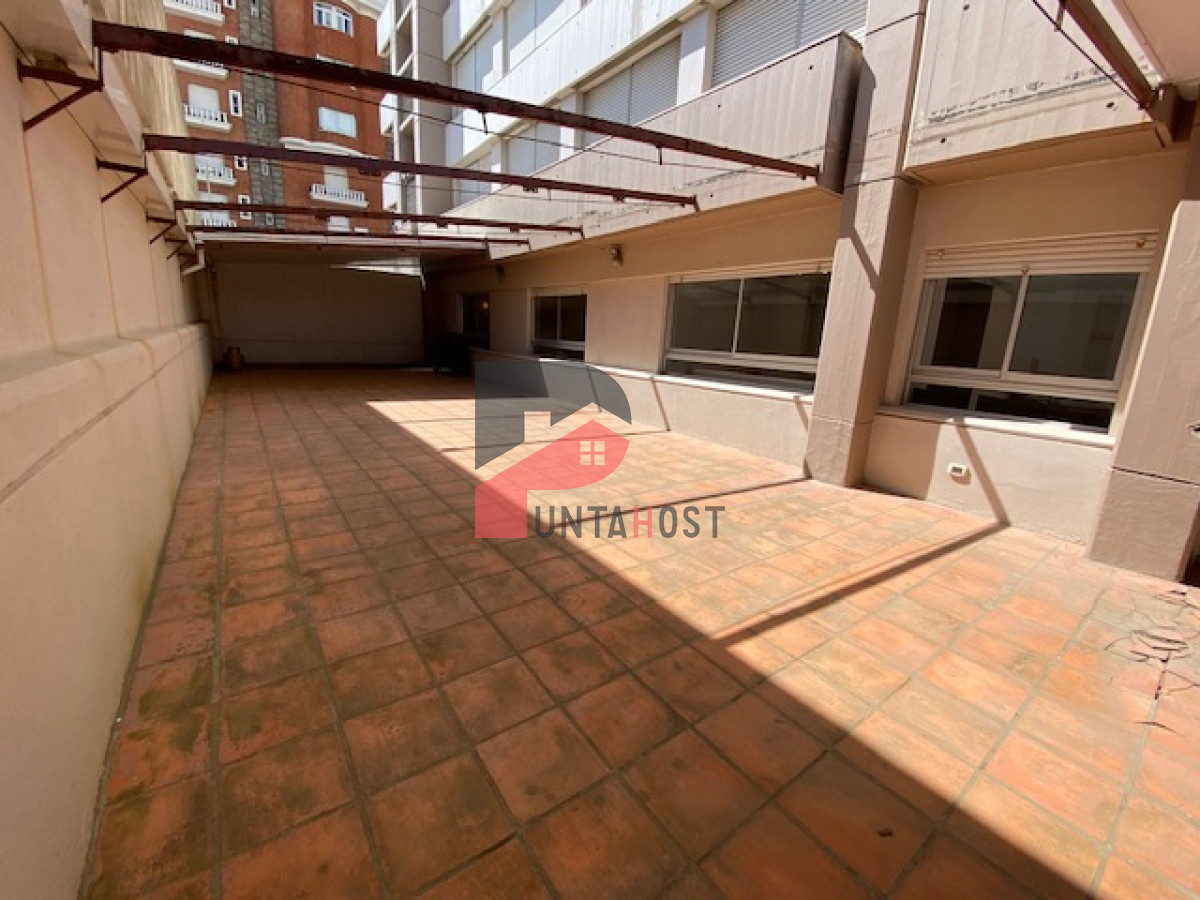 Apartamento ID.25 - Torre Gattas - Apto 3 domitorios 3 baños mas toilete. Consulte !!!!