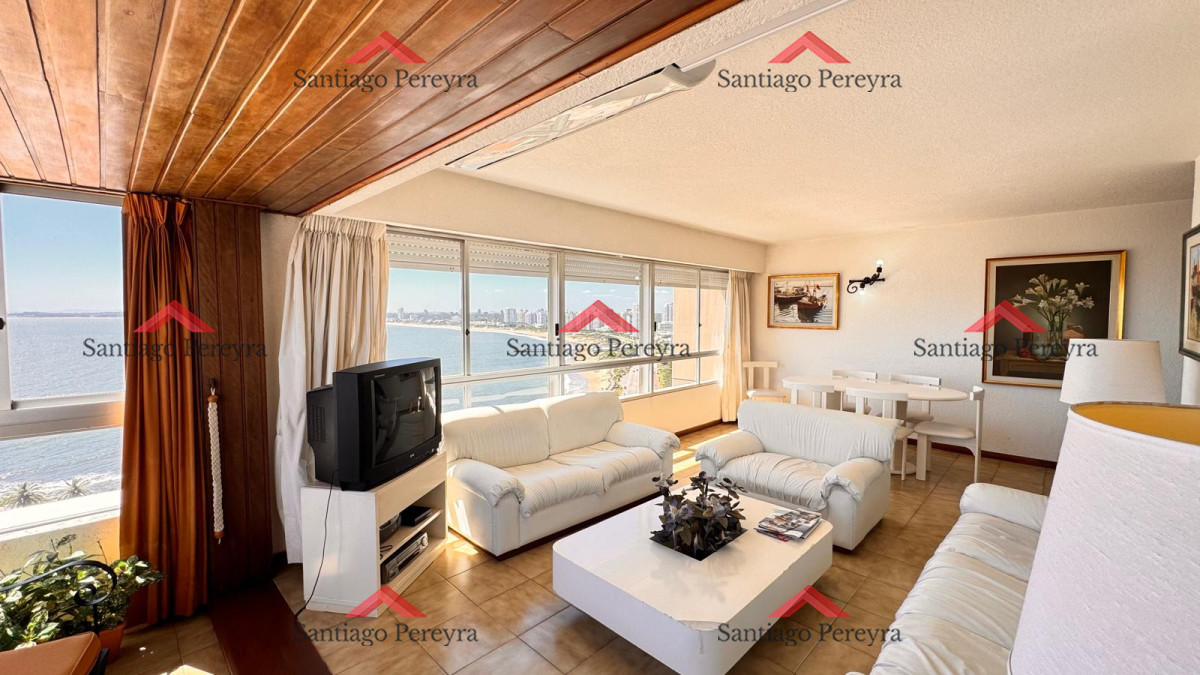 Apartamento ID.16800 - Apto en Torre Gattas -3 dor, 3 Baños, Balcón con vista a la playa mansa y brava.