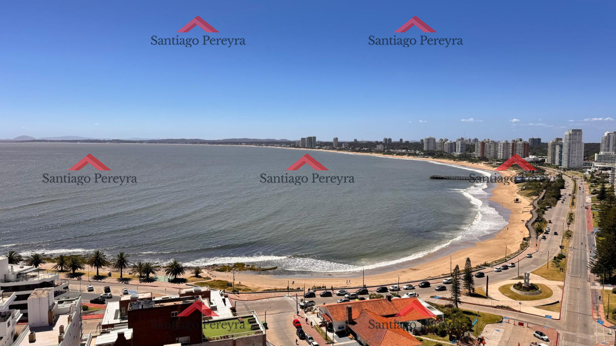 Apartamento ID.16800 - Apto en Torre Gattas -3 dor, 3 Baños, Balcón con vista a la playa mansa y brava.