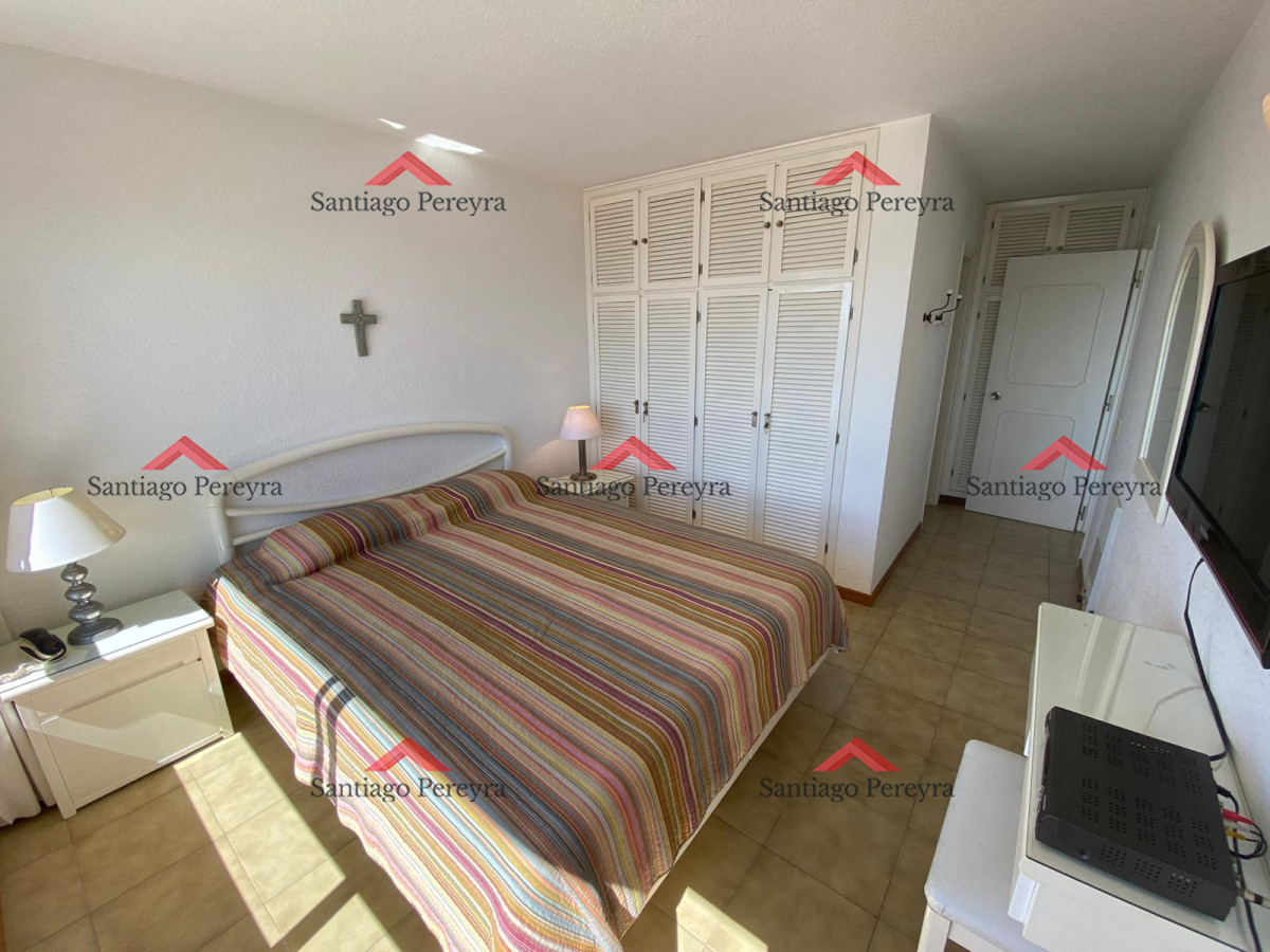 Apartamento ID.13223 - Apto en Peninsula de 3 dor, 3 baños cocina con lavadero vistas espectaculares!