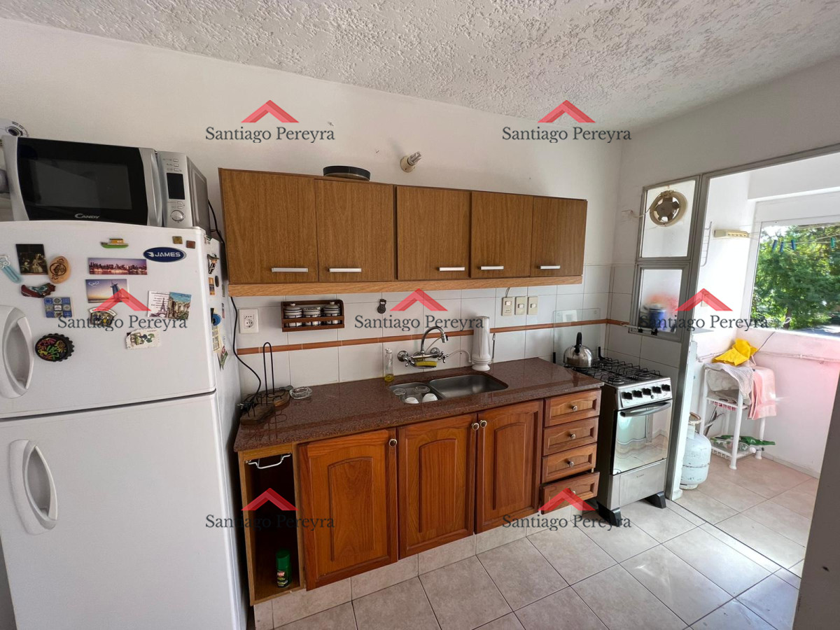 Apartamento ID.14186 - Hermoso apartamento orientación al sol, con cochera!!! Consulte por más información!!!