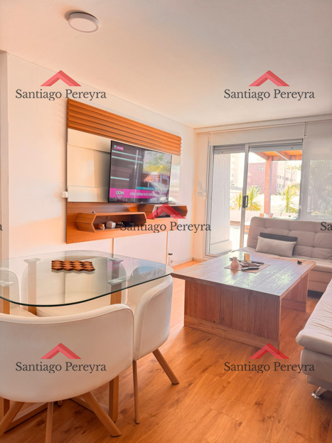 Apartamento ID.16967 - APARTAMENTO EN PLENA PENINSULA CUENTA CON EXCELENTE TERRAZA