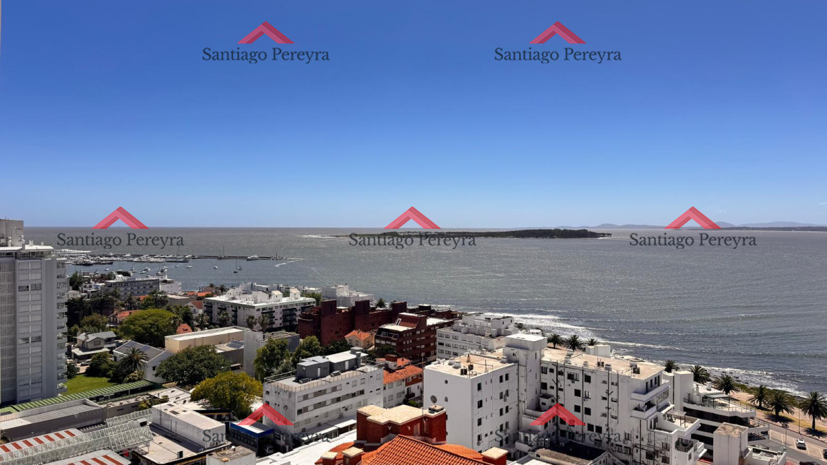 Apartamento ID.16800 - Apto en Torre Gattas -3 dor, 3 Baños, Balcón con vista a la playa mansa y brava.