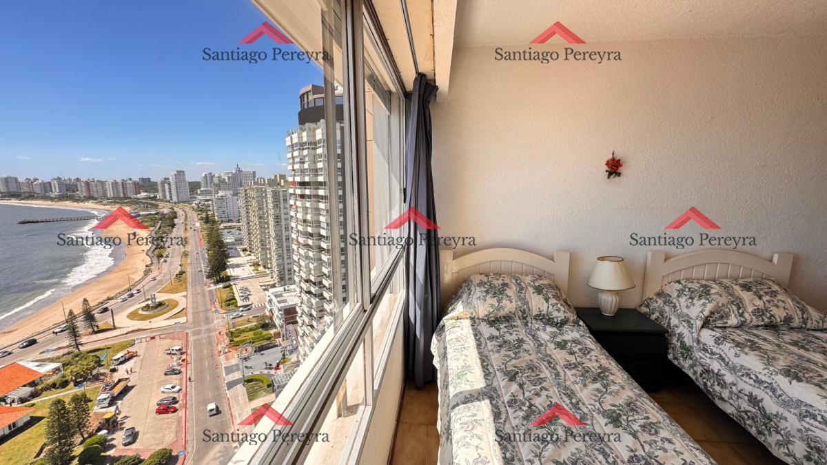 Apartamento ID.16800 - Apto en Torre Gattas -3 dor, 3 Baños, Balcón con vista a la playa mansa y brava.