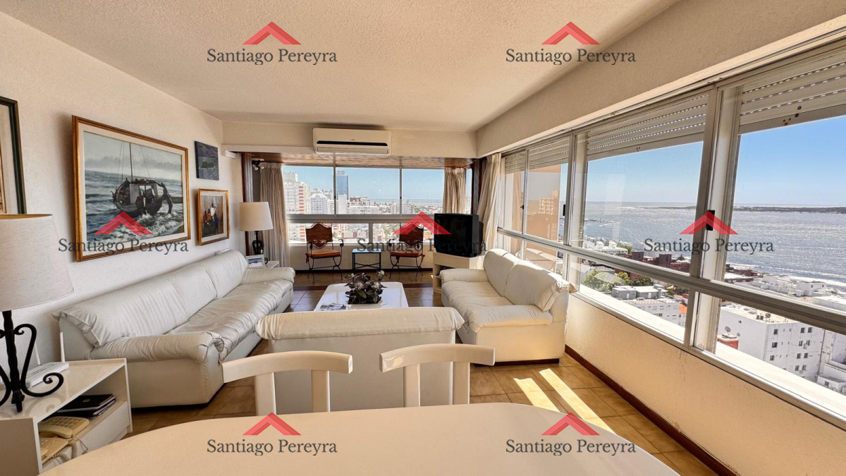 Apartamento ID.16800 - Apto en Torre Gattas -3 dor, 3 Baños, Balcón con vista a la playa mansa y brava.