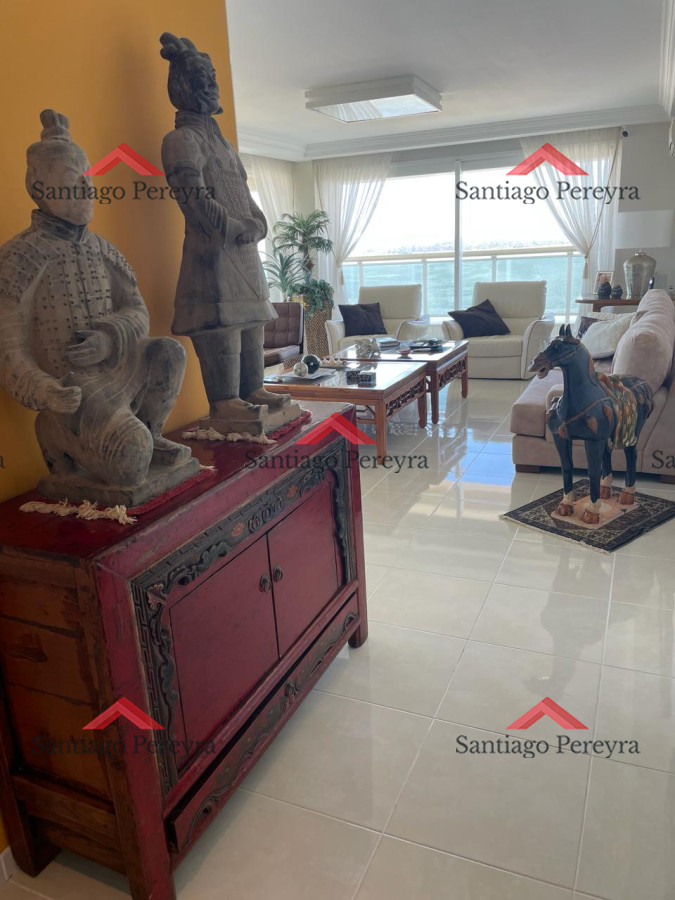 Apartamento ID.16718 - Exclusivo y Hermoso apartamento en Le Jardin. Consultenos!