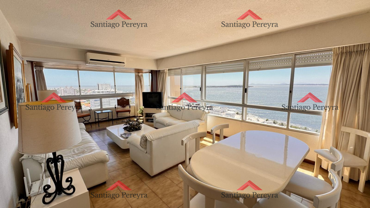 Apartamento ID.16800 - Apto en Torre Gattas -3 dor, 3 Baños, Balcón con vista a la playa mansa y brava.