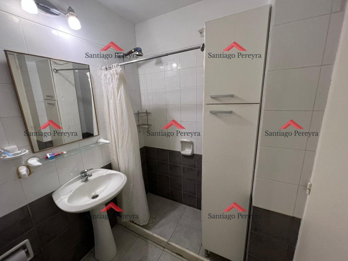 Apartamento ID.14186 - Hermoso apartamento orientación al sol, con cochera!!! Consulte por más información!!!