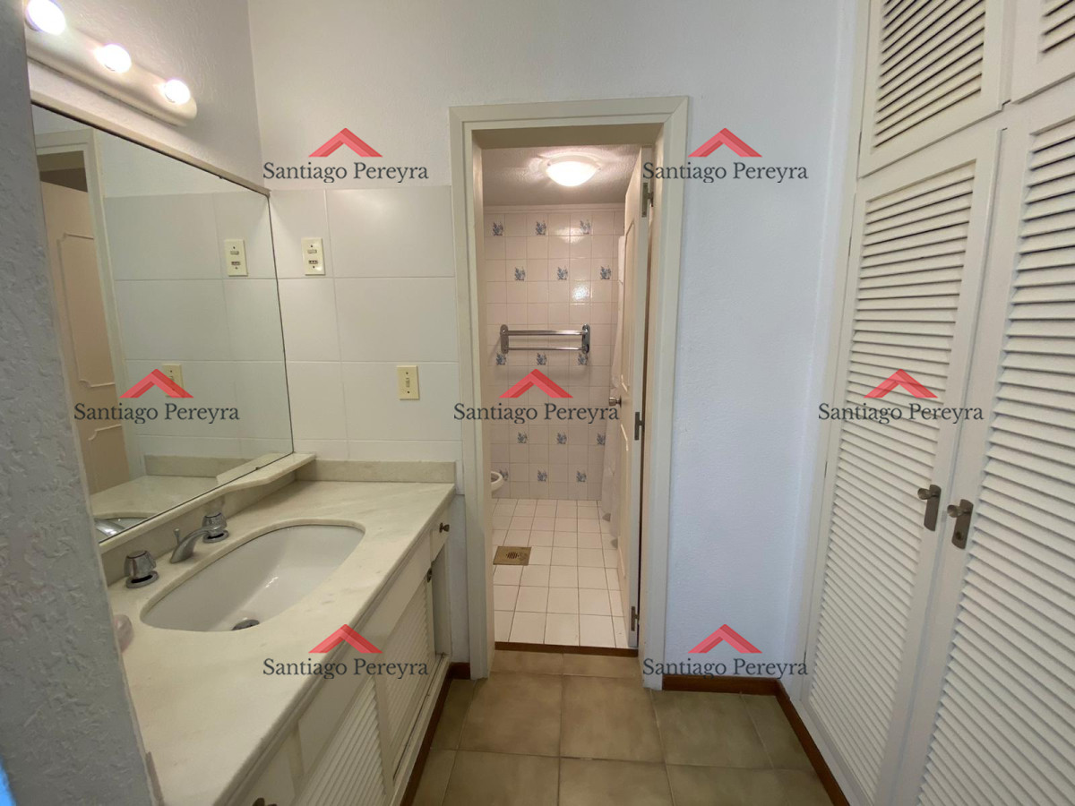 Apartamento ID.13223 - Apto en Peninsula de 3 dor, 3 baños cocina con lavadero vistas espectaculares!