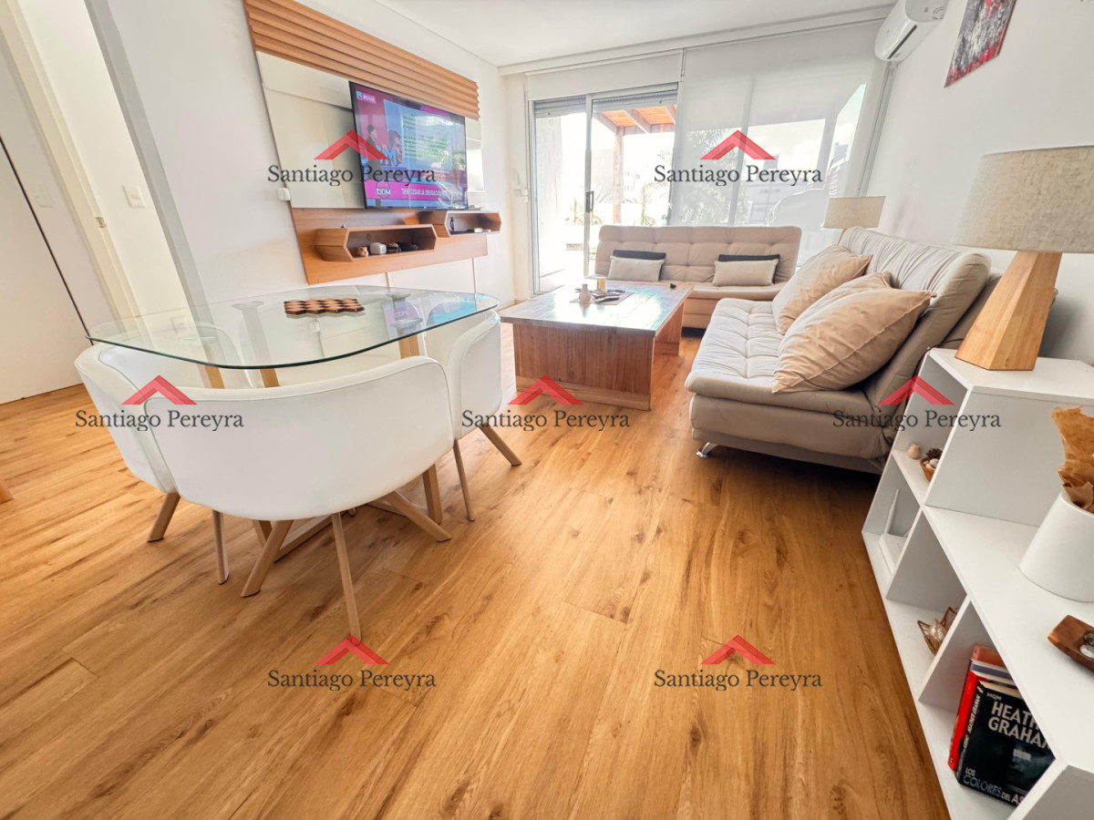 Apartamento ID.16967 - APARTAMENTO EN PLENA PENINSULA CUENTA CON EXCELENTE TERRAZA