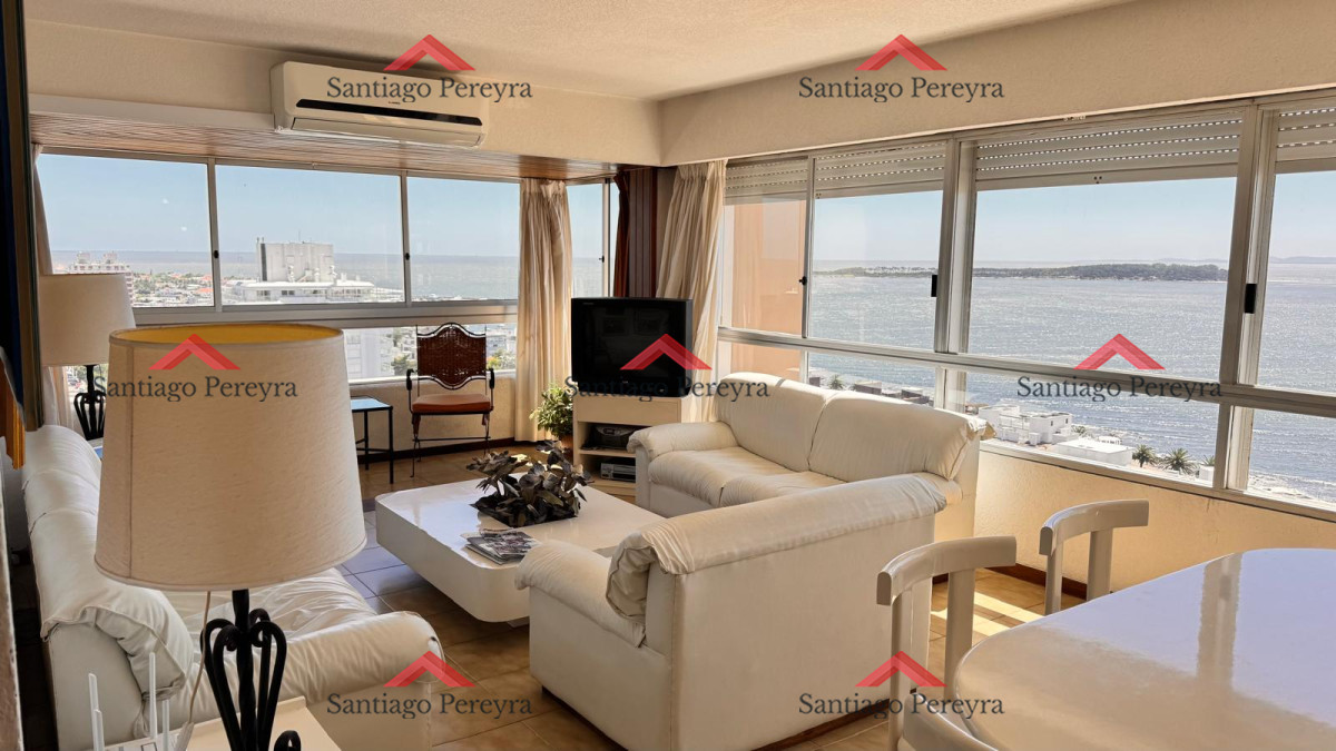 Apartamento ID.16800 - Apto en Torre Gattas -3 dor, 3 Baños, Balcón con vista a la playa mansa y brava.