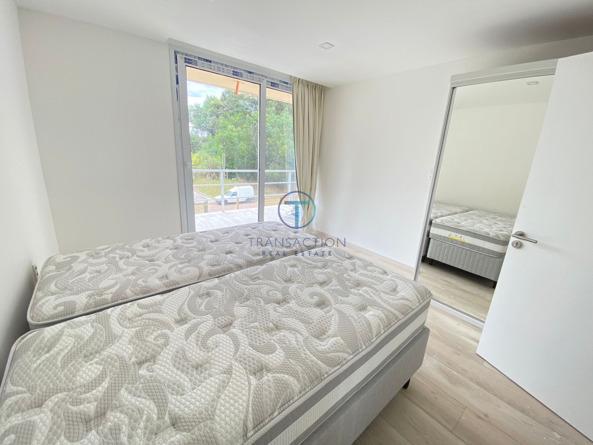 Casa ID.1039/Venta--casa-Jardines-de-cordoba- - HERMOSA Casa a Estrenar en Marly, Beverly Hills Punta del Este!!! CONSULTENOS!!! 