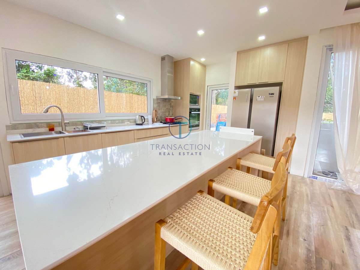 Casa ID.1039/Venta--casa-Jardines-de-cordoba- - HERMOSA Casa a Estrenar en Marly, Beverly Hills Punta del Este!!! CONSULTENOS!!! 