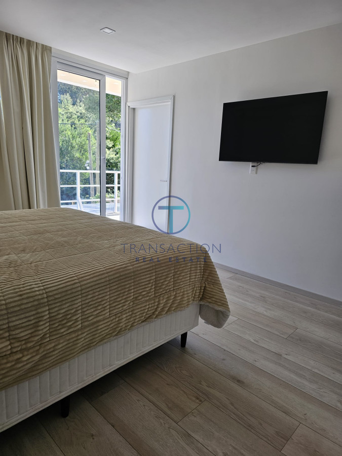 Casa ID.1039/Venta--casa-Jardines-de-cordoba- - HERMOSA Casa a Estrenar en Marly, Beverly Hills Punta del Este!!! CONSULTENOS!!! 