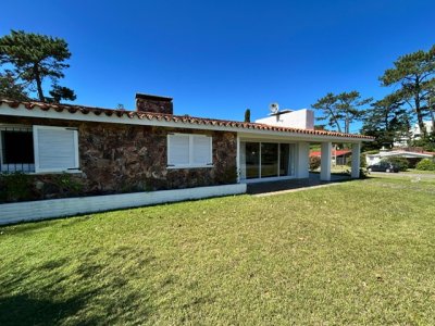 Arcobaleno - GoPunta - Portal Inmobiliario de Punta del Este - Maldonado